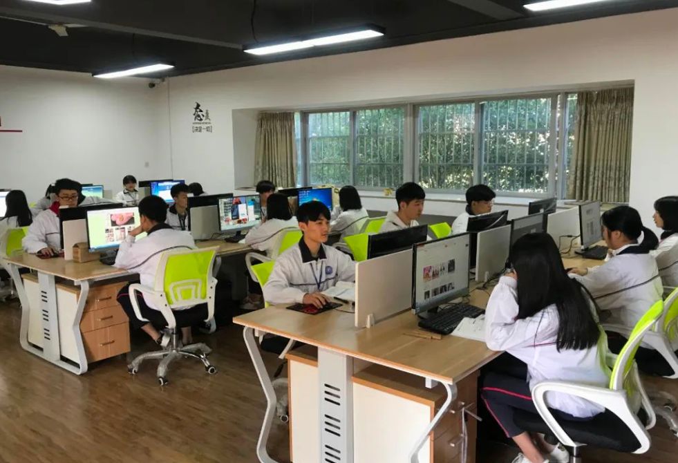 實(shí)訓(xùn)實(shí)習(xí)