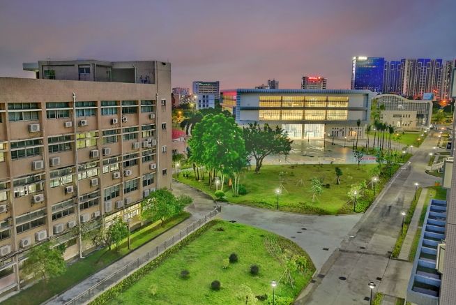 深圳市寶安職業技術學校